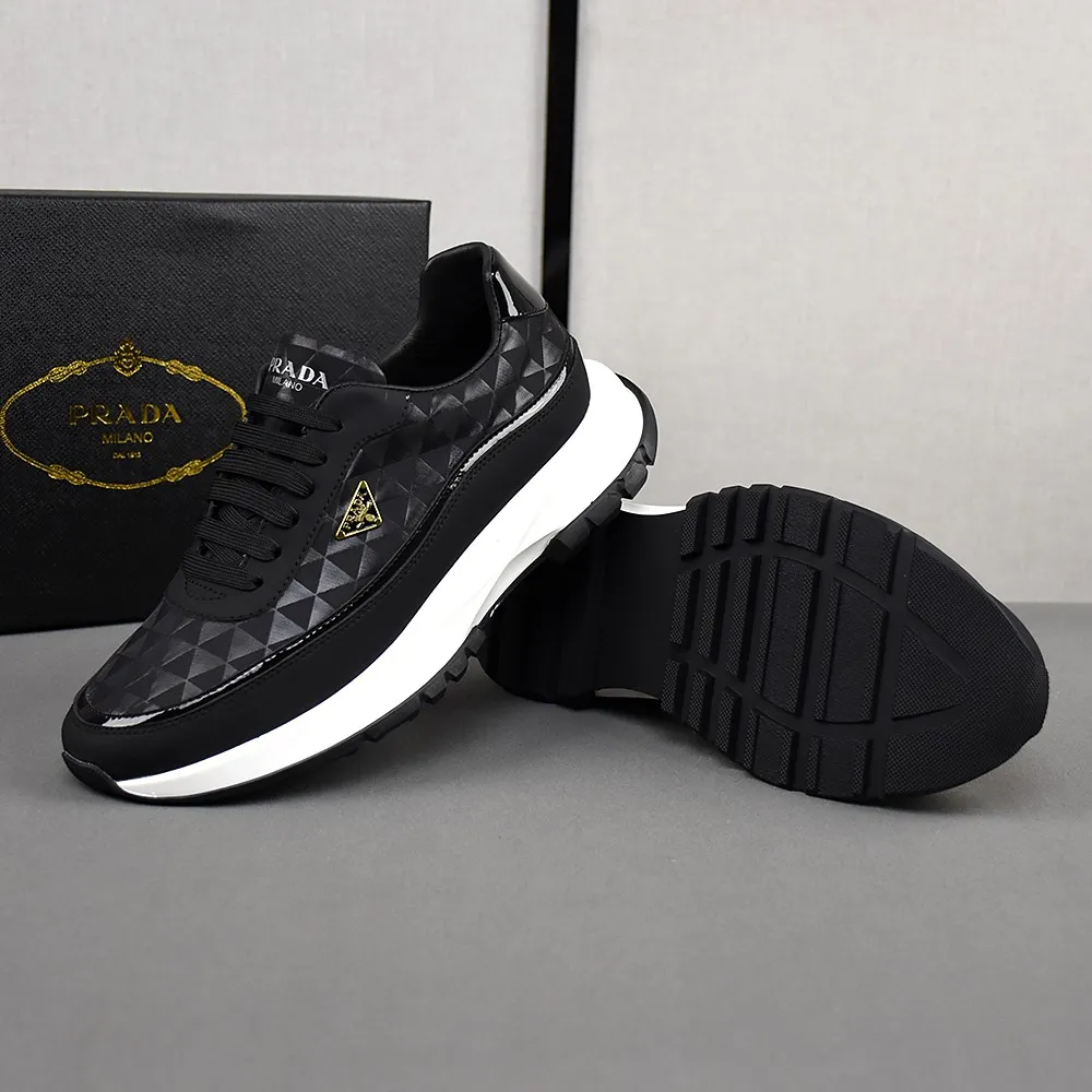 PP440👟👟👟[PRADA-Prada] boutique series. The upper is made of first-layer cowhide, sheepskin lining, and an ultra-light soft elastic PU outsole. Men's size 38-44 (45 custom-made) (just choose according to your usual wearing size).